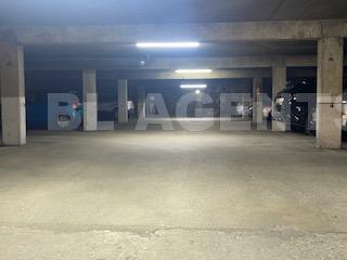  Parking / Garage  vendre 12 m