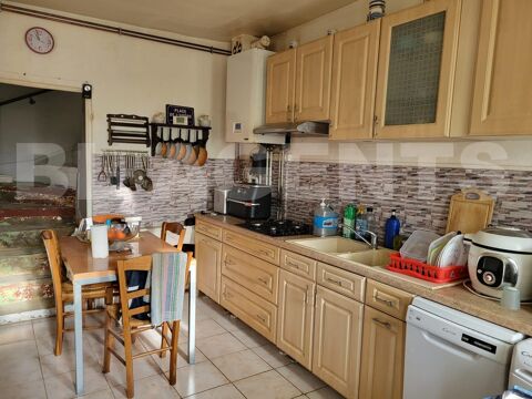   Maison de village � r�nover, proche gare SNCF pour Paris ! A visiter sans tarder !! Maison - 3 pi�ce(s) - 58 m�