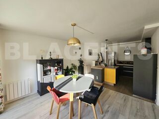  Appartement  vendre 2 pices 63 m