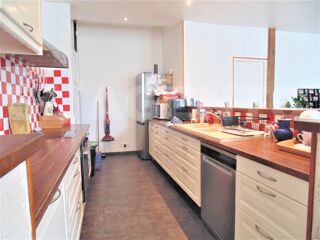  Maison  vendre 6 pices 240 m