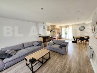  Maison � vendre 9 pi�ces 200 m�