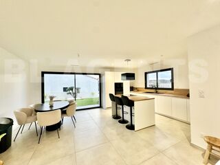  Maison � vendre 4 pi�ces 102 m�