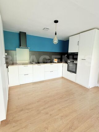  Maison  vendre 6 pices 121 m