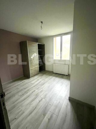  Appartement  vendre 5 pices 85 m
