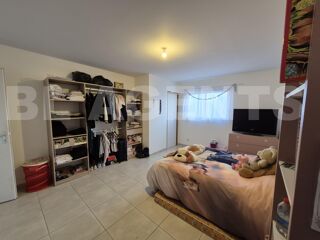  Maison  vendre 9 pices 202 m