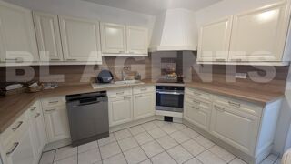  Maison  vendre 8 pices 139 m