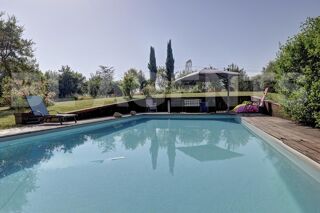  Maison � vendre 10 pi�ces 333 m�