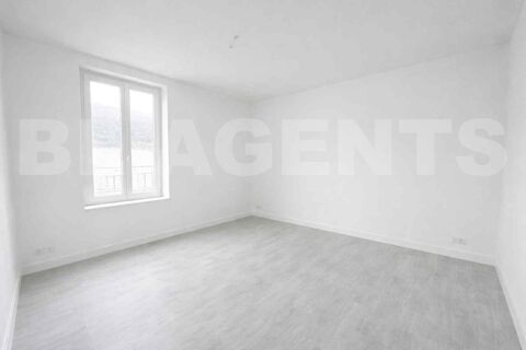   Maison r�nov�e pour la vente Maison - 3 pi�ce(s) - 110 m�