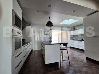  Maison  vendre 5 pices 137 m