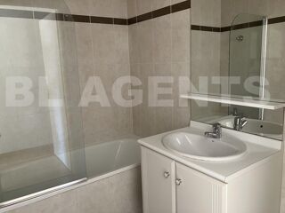  Appartement  vendre 2 pices 61 m