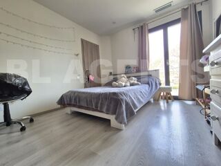  Maison  vendre 5 pices 210 m