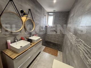  Maison � vendre 7 pi�ces 222 m�