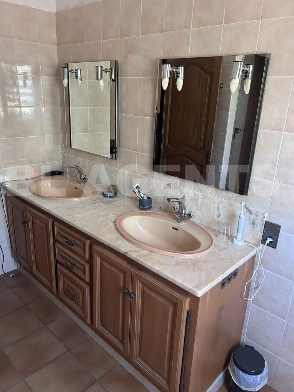  vendre  Maison Pourrires (83910)