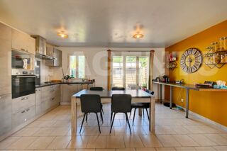  Maison  vendre 7 pices 117 m