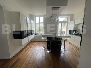  Maison � vendre 9 pi�ces 331 m�