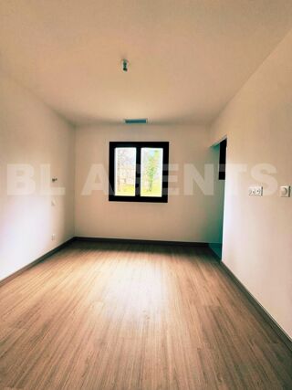  Maison � vendre 4 pi�ces 120 m�