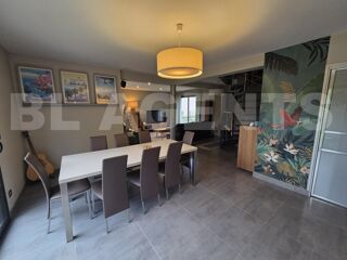  Maison � vendre 9 pi�ces 180 m�