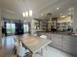  Maison  vendre 6 pices 147 m