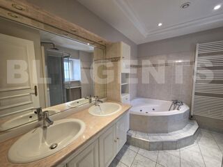  Maison � vendre 8 pi�ces 202 m�