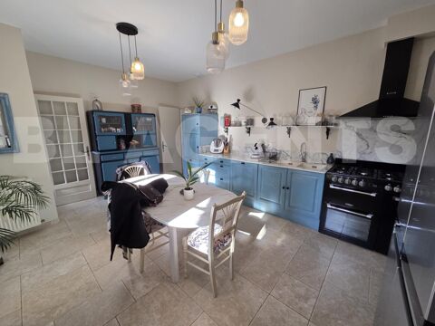   UN BIEN D'EXCEPTION AUX MULTIPLES OPPORTUNIT�S Maison - 15 + pi�ce(s) - 804 m�