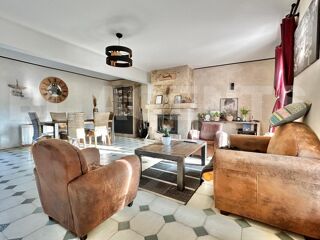  Maison  vendre 8 pices 248 m