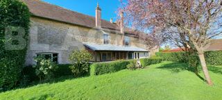  Maison  vendre 8 pices 196 m