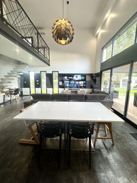   ? Exclusivit // Coup de ? Prestations haut de gamme - Saint-Nauphary Maison - 5 pice(s) - 137 m