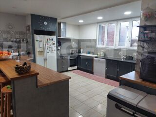  Maison  vendre 7 pices 223 m