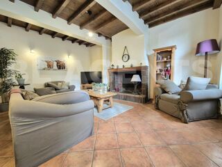  Maison  vendre 8 pices 234 m