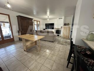  Maison  vendre 8 pices 185 m