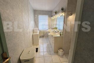  Maison � vendre 7 pi�ces 180 m�