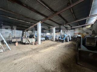  Maison  vendre 4 pices 410 m