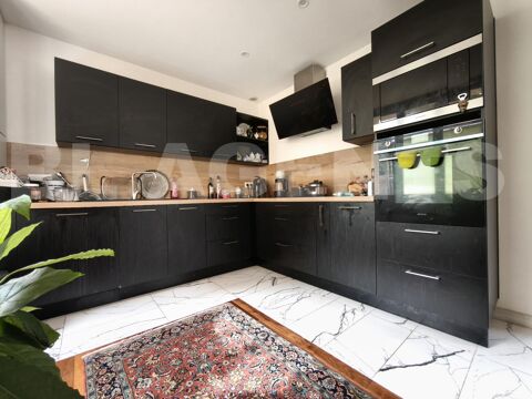   A vendre Ensemble Immobilier (deux maisons) Maison - 5 pice(s) - 182 m