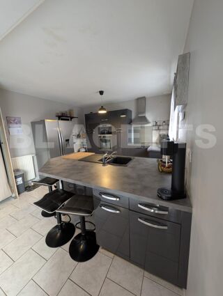  Maison  vendre 6 pices 127 m