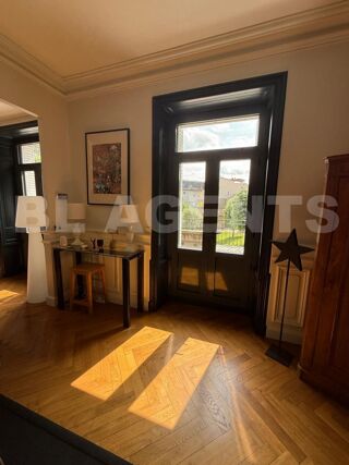  Maison  vendre 5 pices 390 m