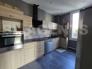  Maison  vendre 5 pices 200 m