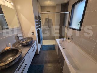  Maison � vendre 9 pi�ces 180 m�