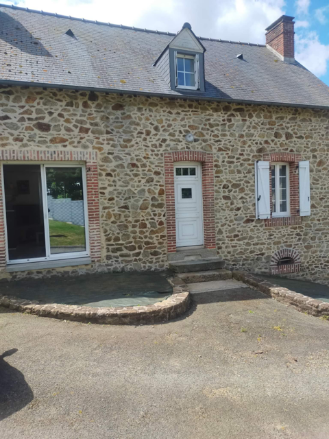 Maison en pierre 70.5 m²  à Mayenne 141000 Mayenne (53100)
