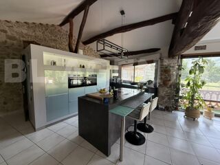  Maison � vendre 9 pi�ces 269 m�