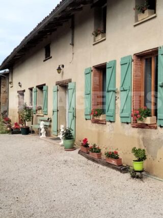  Maison  vendre 6 pices 334 m