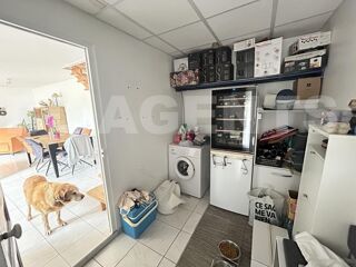  Immeuble � vendre 263 m�