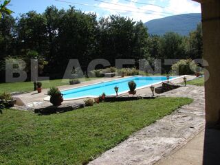  Maison � vendre 11 pi�ces 340 m�