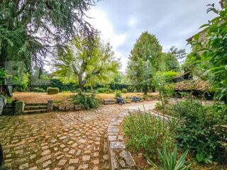  Maison  vendre 9 pices 282 m