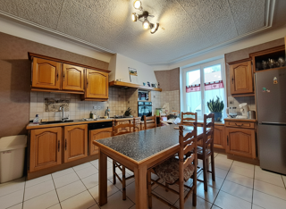  Maison � vendre 8 pi�ces 213 m�