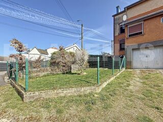  Maison  vendre 8 pices 135 m