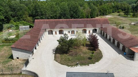   Proprit d'exception de 900m au sol Maison - 14 pice(s) - 215 m