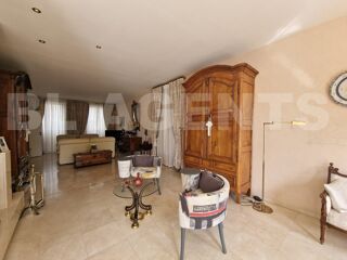  Maison � vendre 9 pi�ces 380 m�