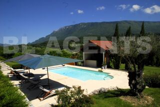  Maison � vendre 8 pi�ces 344 m�