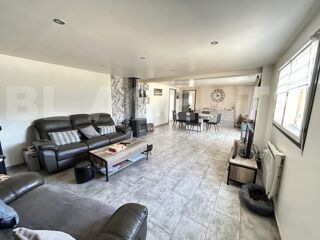  Maison  vendre 6 pices 144 m