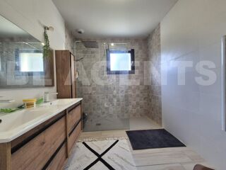  Maison � vendre 5 pi�ces 210 m�